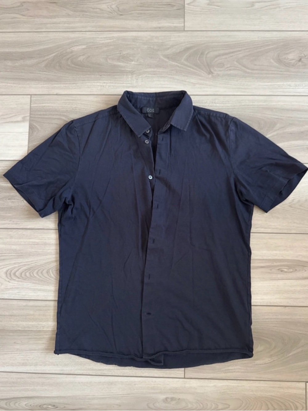 COS Men's Short-Sleeve Button-Down Shirt in Navy